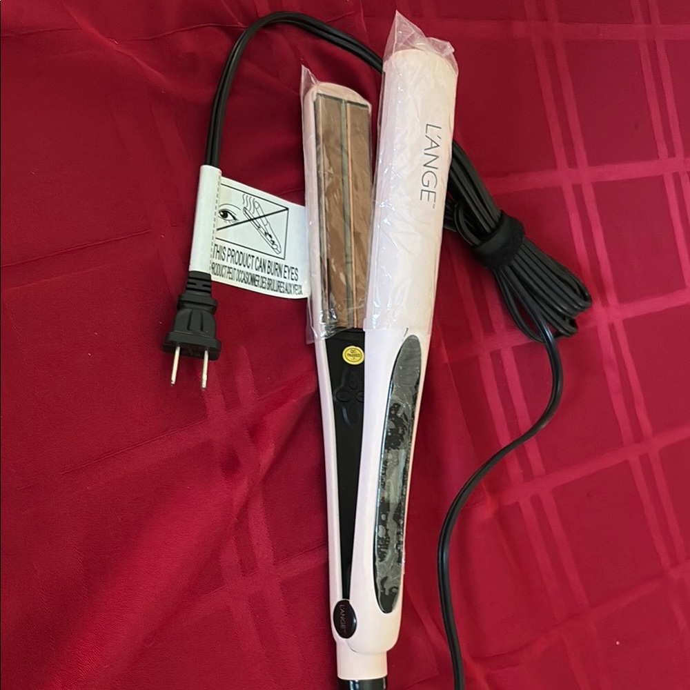 L'ange Hair Straightener in Pink and Black